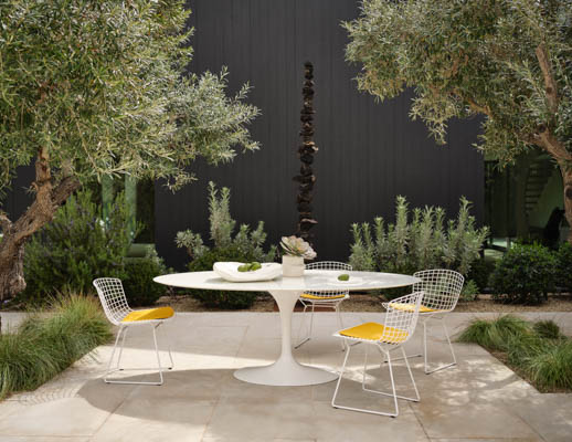 Bertoia Side Chair with Seat Pad and Saarinen Dining Table